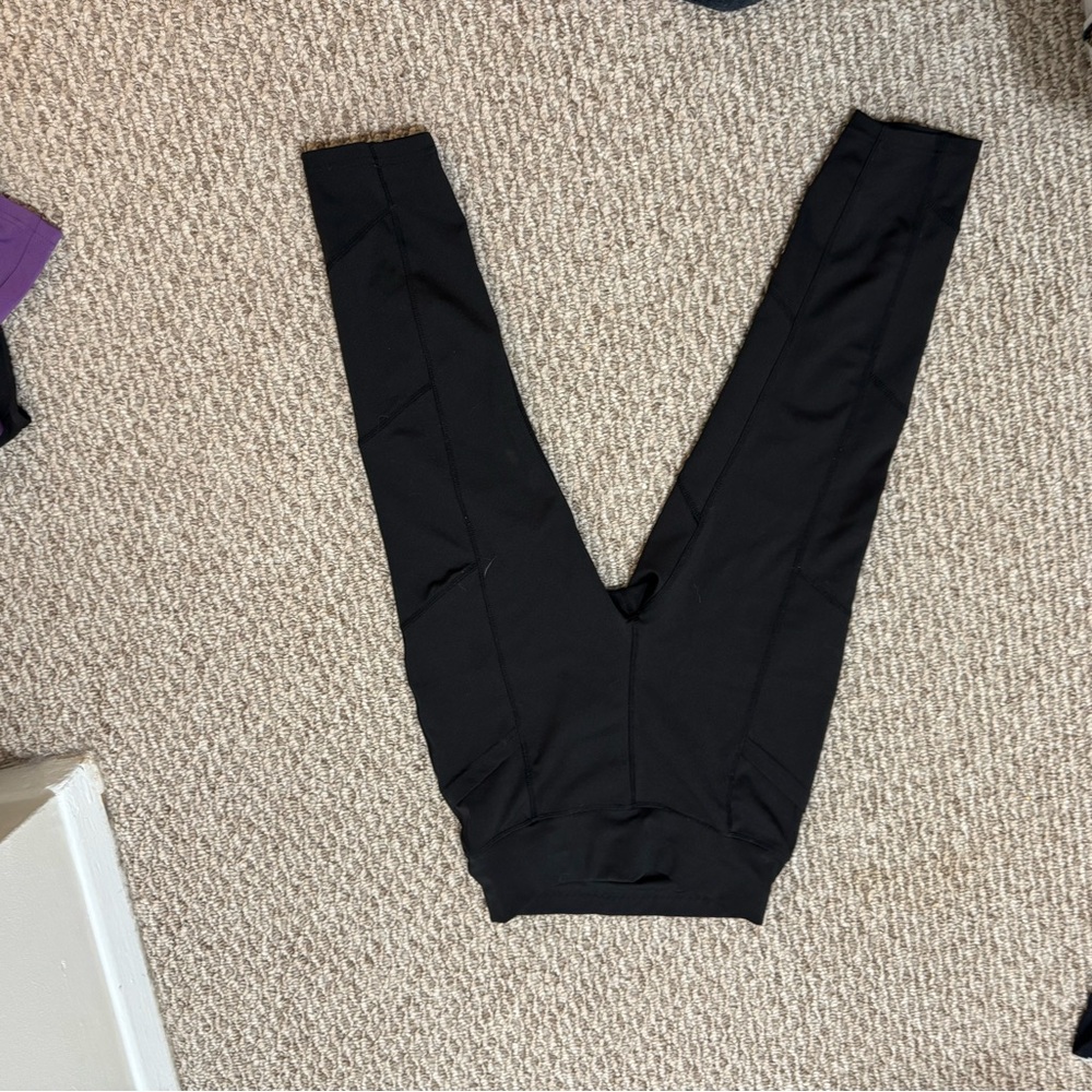 POP Fit Black Capris
